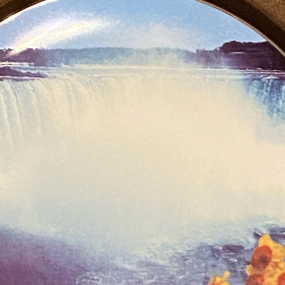 Niagara Falls Canada Decorative Plate 8 inches - Picture 3 of 16